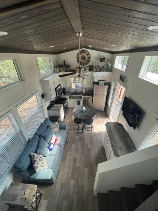 Fox Hollow - Tiny Home With Cypress Creek Access, Park Like Setting Wimberley Exterior photo